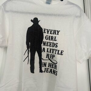 Yellowstone White Graphic T-Shirt. Cowboy Rip